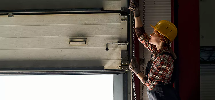 Addressing Common Garage Door Stoppage Issues in Marana, AZ